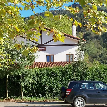 Pardiola Baserria Gasthof Hernani
