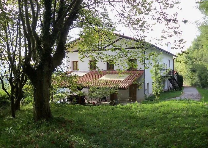 Pardiola Baserria 3* 埃尔纳尼